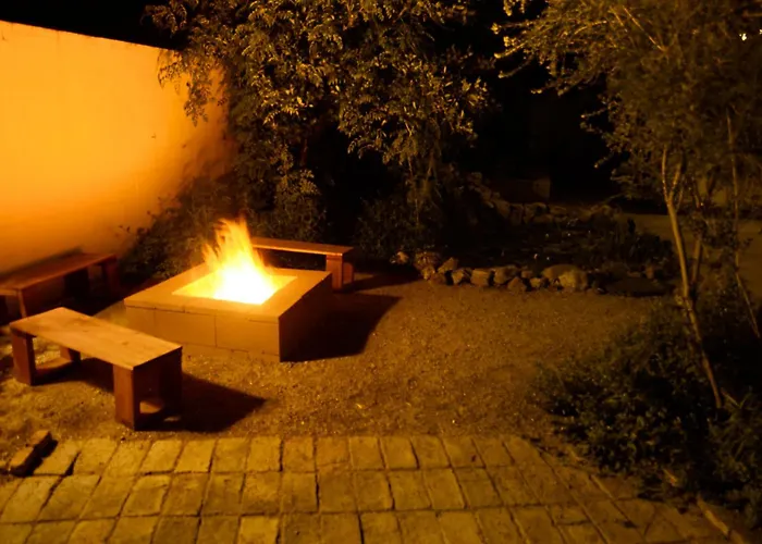 Relax At Artist's Secret Garden, Koi Pond & Jacuzzi, 4 Big Groups Tucson