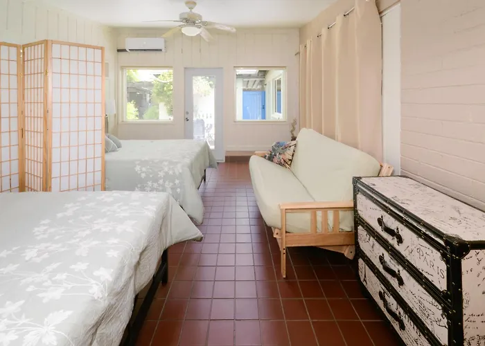 Relax At Artist's Secret Garden, Koi Pond & Jacuzzi, 4 Big Groups * Tucson