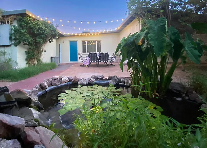 Relax At Artist's Secret Garden, Koi Pond & Jacuzzi, 4 Big Groups Tucson