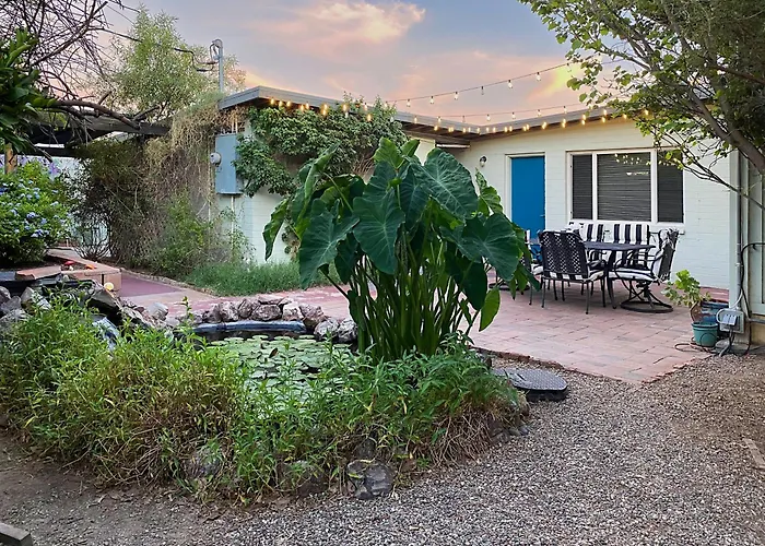 Relax At Artist's Secret Garden, Koi Pond & Jacuzzi, 4 Big Groups *